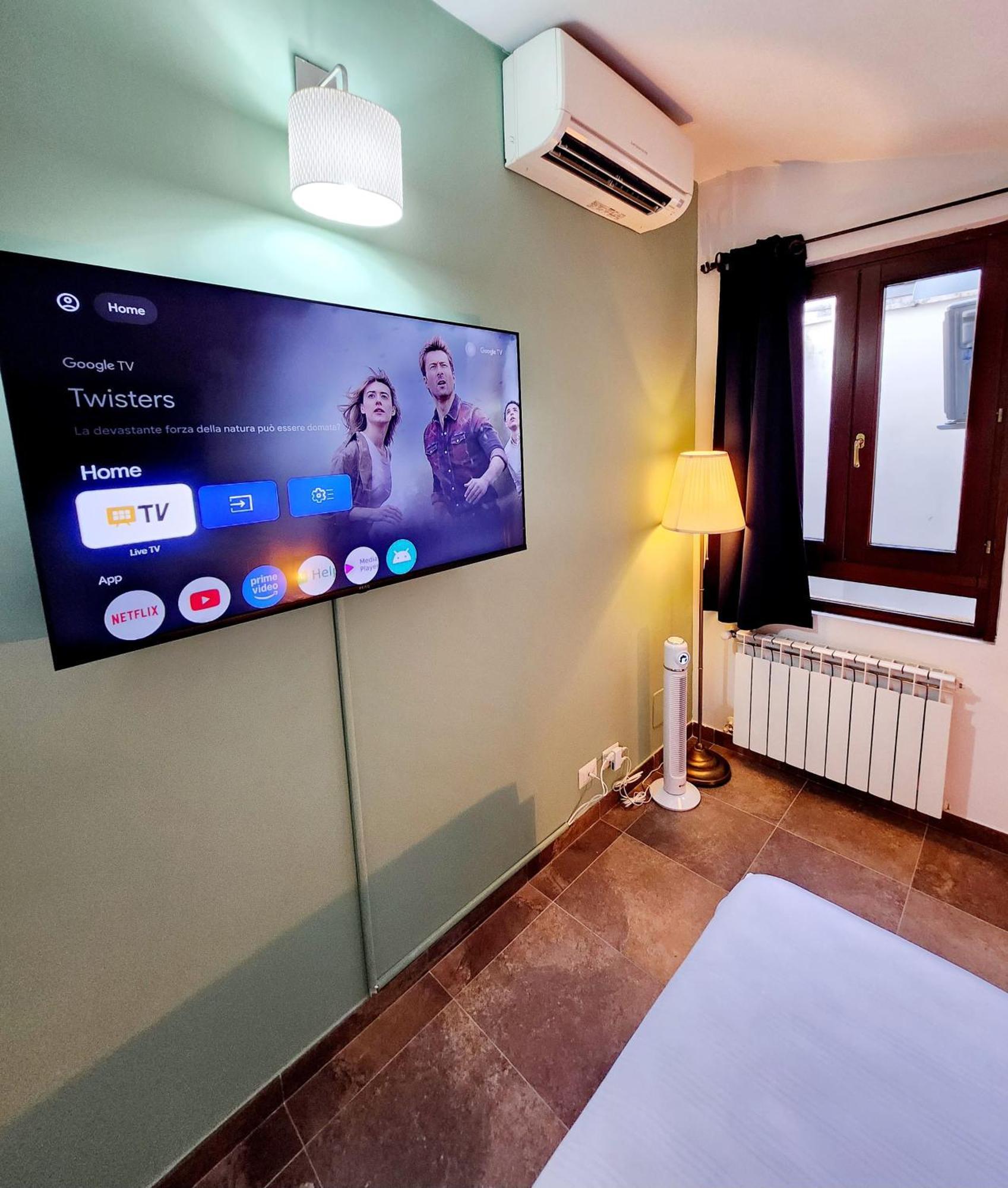 Villa Alessandra Rome 10 Mins From